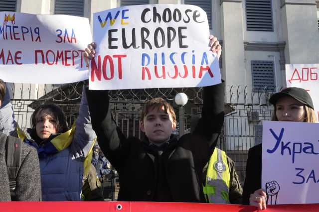 «Это будет самоубийством»: эксперты — о возможных переговорах по вступлению Украины и Молдавии в ЕС