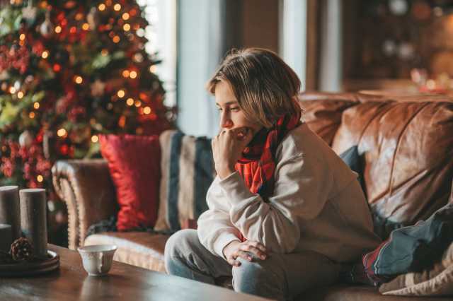 «Непривычное в жизни создаёт эффект её удлинения»: психолог дал советы празднующим Новый год в новой обстановке