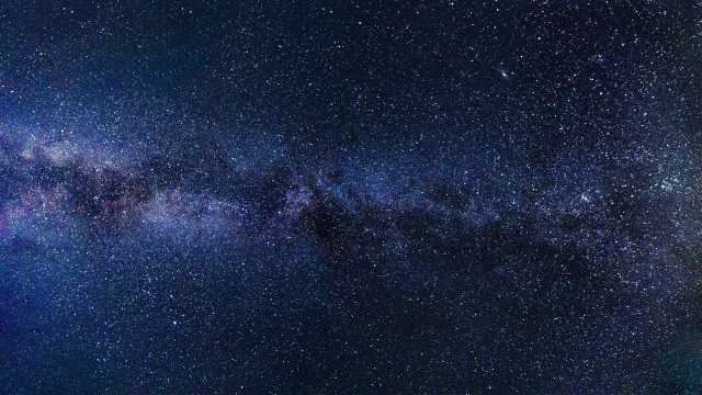Путешествие по вселенным: астрофизик — о проницаемости «кротовых нор» в искривлённом пространстве-времени