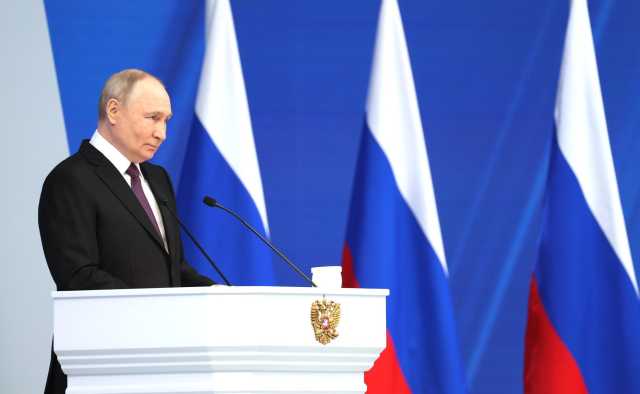 Поддержка семей, ситуация в экономике и налоговые обновления: о чём говорил Путин в послании Федеральному собранию