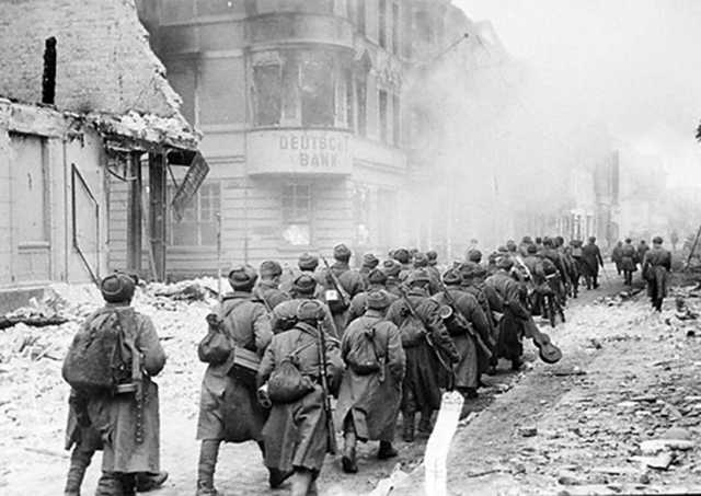 «Массированное огневое воздействие»: историк — о штурме Красной армией немецких фестунгов