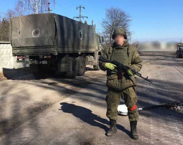 «После первого обстрела страх пропал»: боец с позывным Татар рассказал RT, как на руках выносил товарищей из-под огня